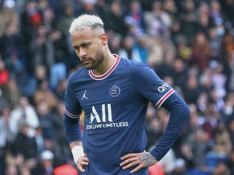 巴黎圣日耳曼击败利物浦，内马尔巴黎战神威猛无限