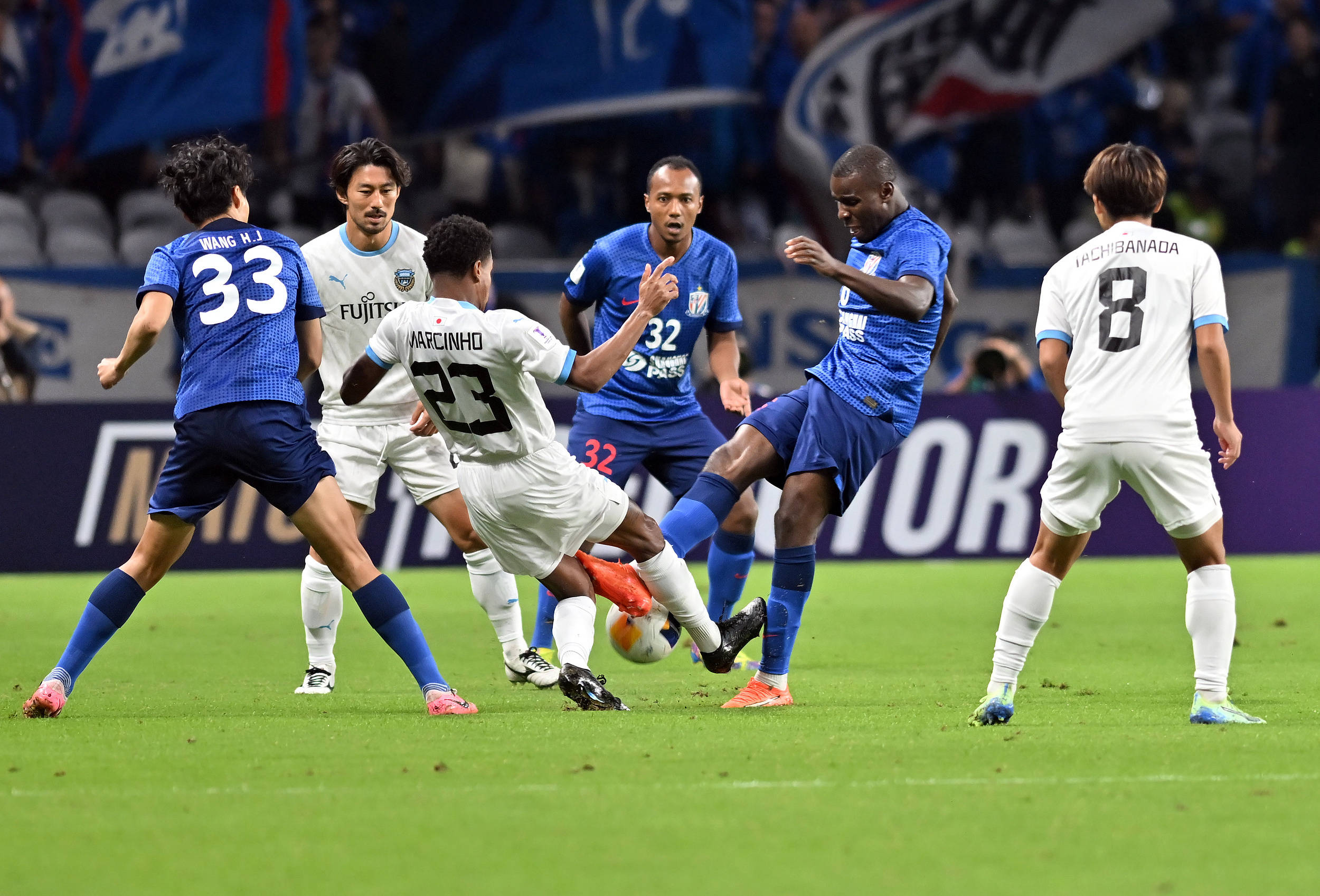 国内足球联赛巅峰对决,激烈角逐动人心弦的简单介绍 国内足球联赛巅峰对决,激烈角逐动人心弦的简单介绍