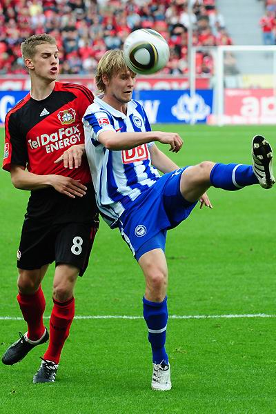 柏林赫塔赢得激动人心的比赛，全队斗志高昂的简单介绍