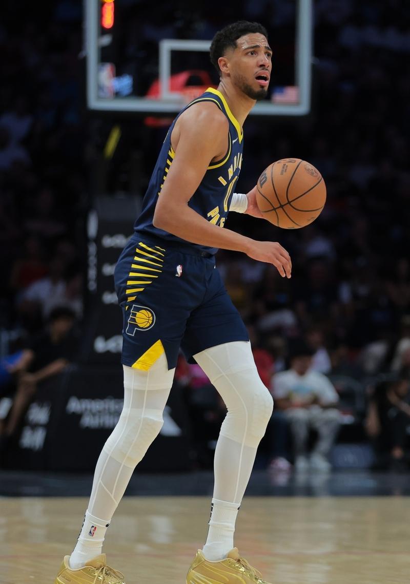 热火队战绩不佳，球员们迎接挑战