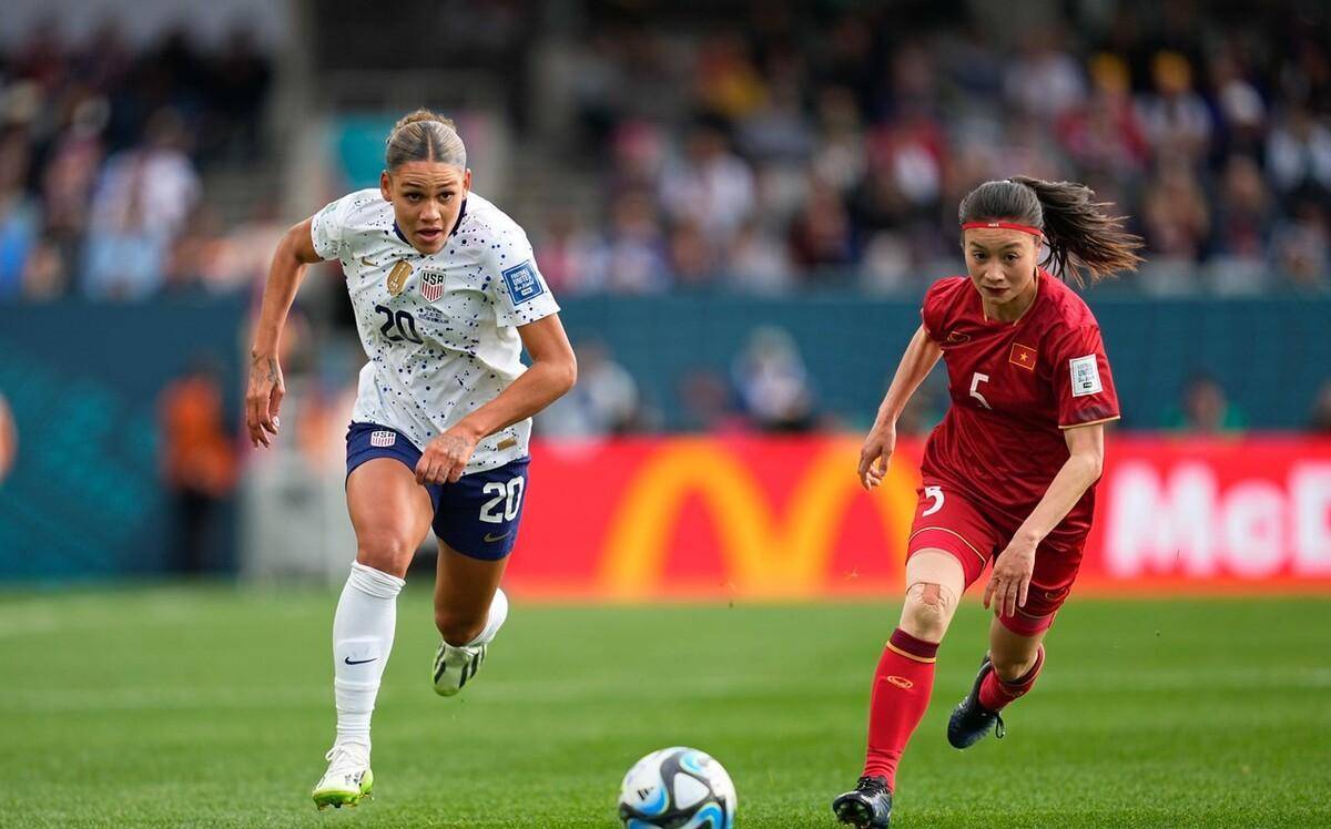 斯里兰卡女足比赛中精彩瞬间不断