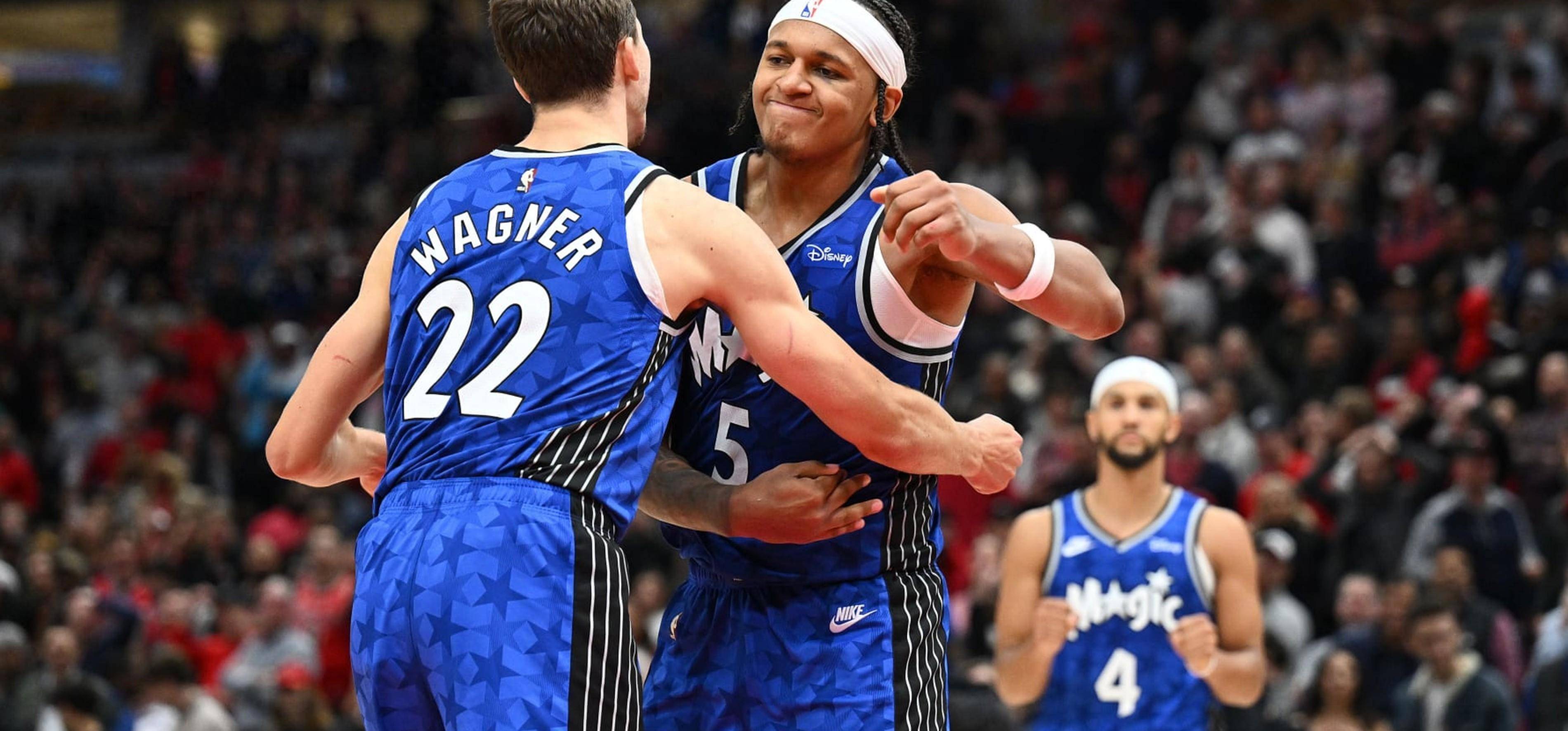 火箭客场击败魔术,取得四连胜 火箭客场击败魔术,取得四连胜