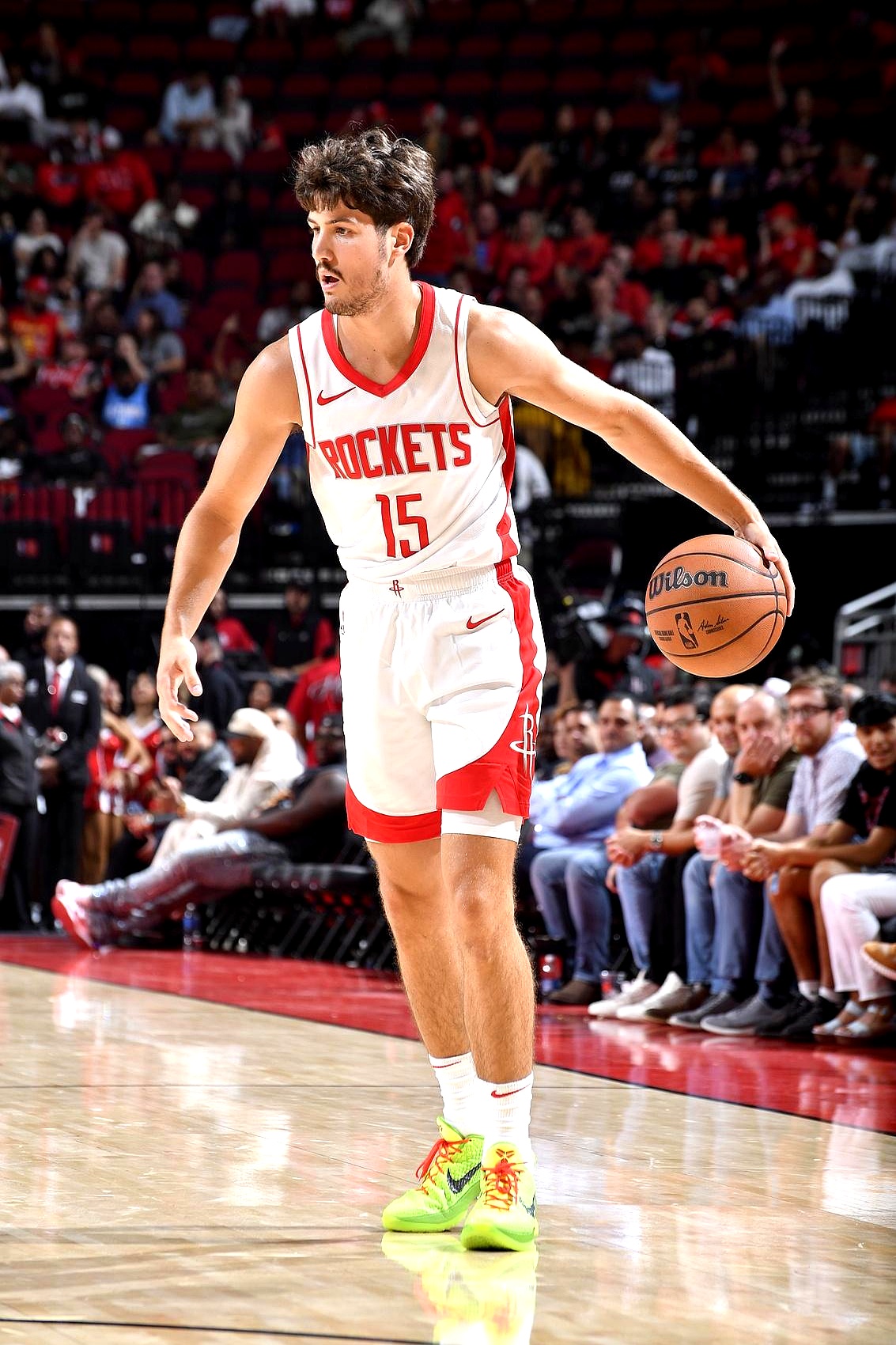 火箭客场击败魔术,取得四连胜 火箭客场击败魔术,取得四连胜