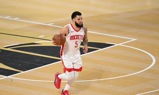 火箭击败黄蜂，主场获得两连胜