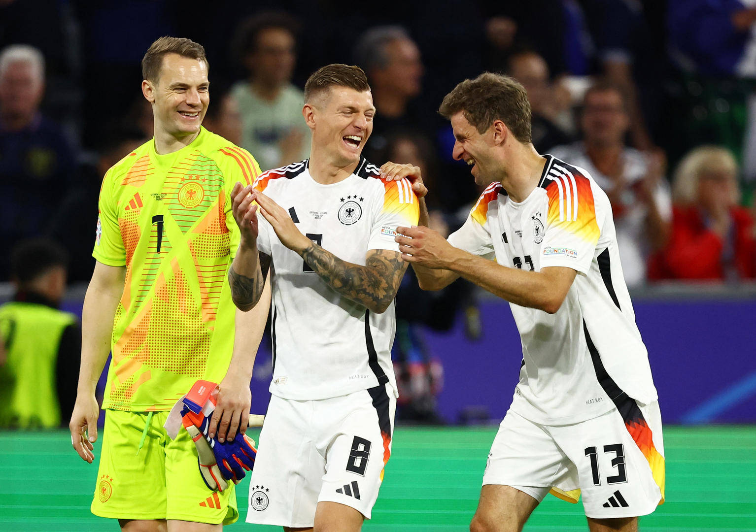 法国力克德国赢得欧洲杯揭幕战