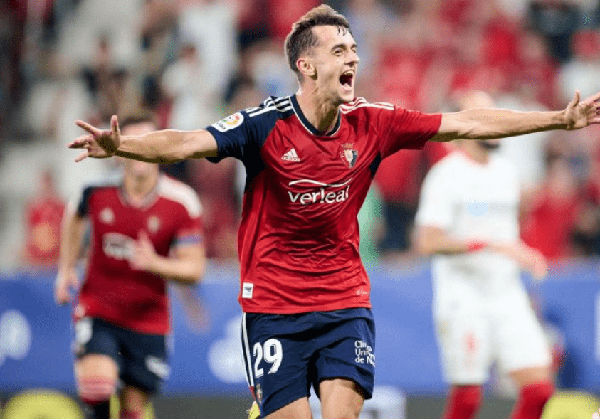 塞维利亚客场爆冷，完胜对手